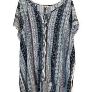 Boutique easel Poncho-Style Blouse/Coverup